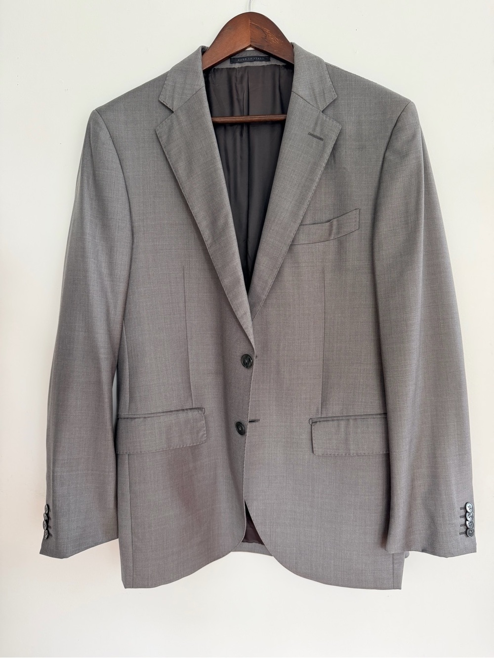 NWOT Luigi Bianchi Mantova Men's Light Gray Two-Button Suit Jacket